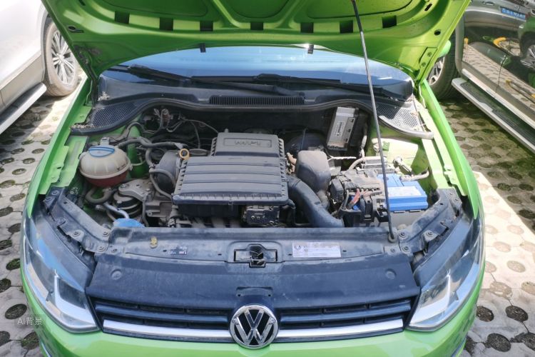 Volkswagen Polo 2015 #22 Volkswagen Polo 2015 car image #22