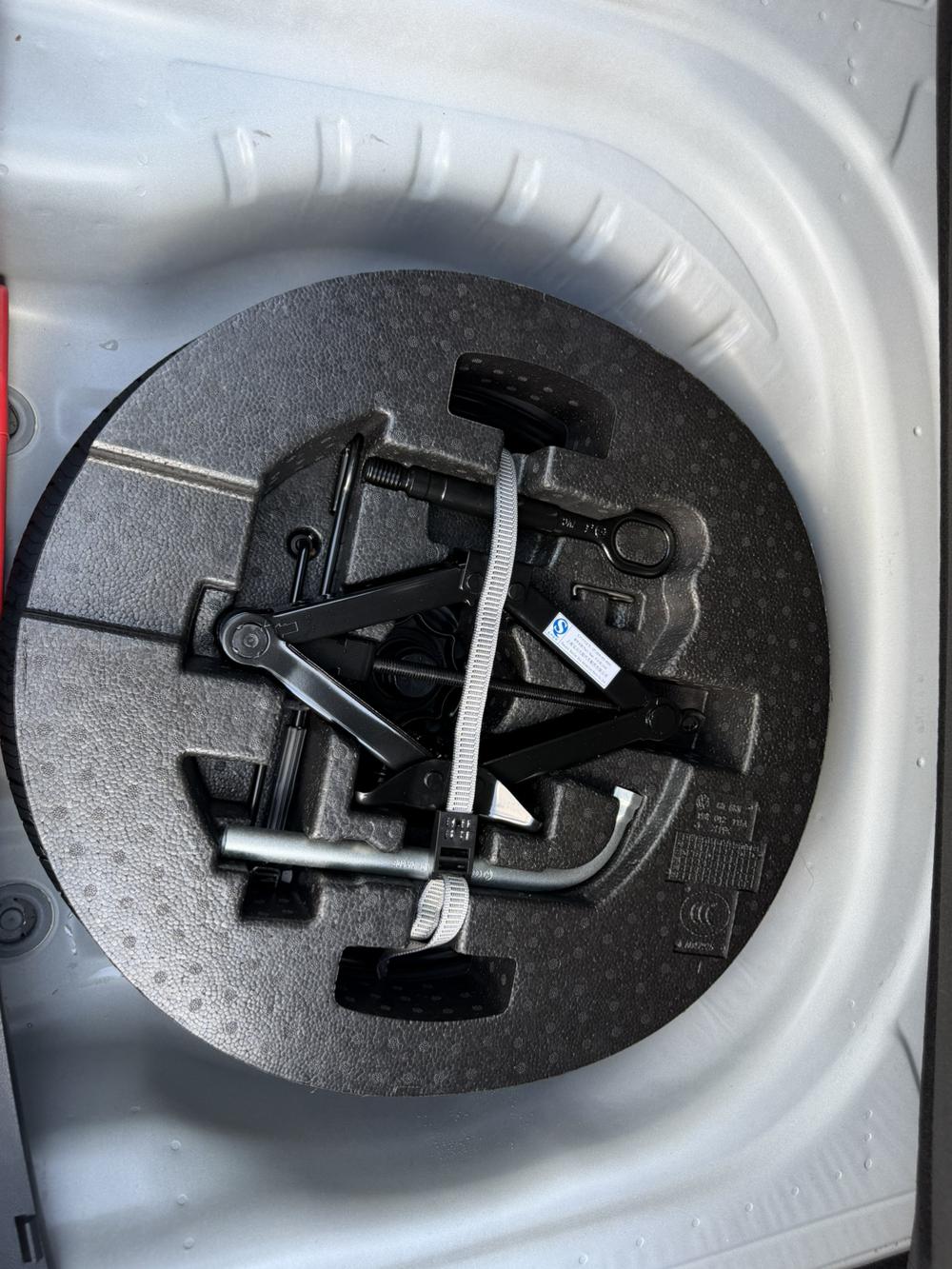 Volkswagen Bora 2022 car image #11