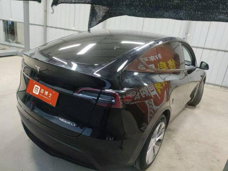 Tesla Model Y 2022 car image #5