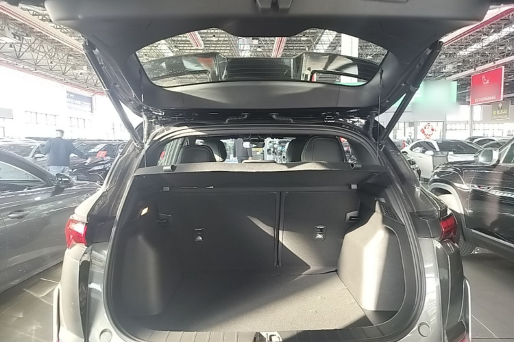 GEELY Coolray 2025 #19 GEELY Coolray 2025 car image #19