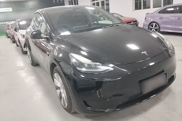 Tesla Model Y 2022 #4 Tesla Model Y 2022 car image #4