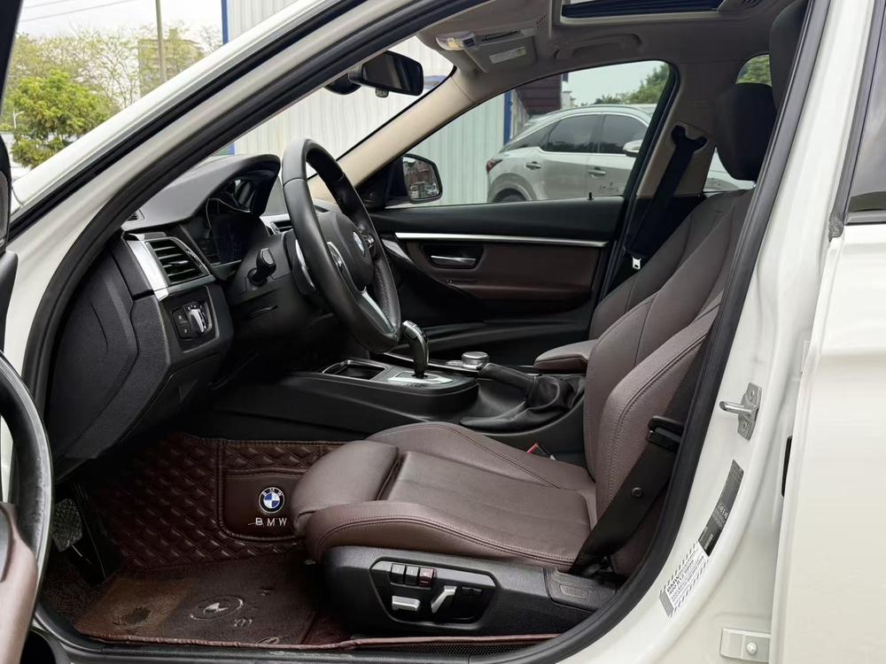 BMW 3 Series 2018 #17 BMW 3 Series 2018 car image #17