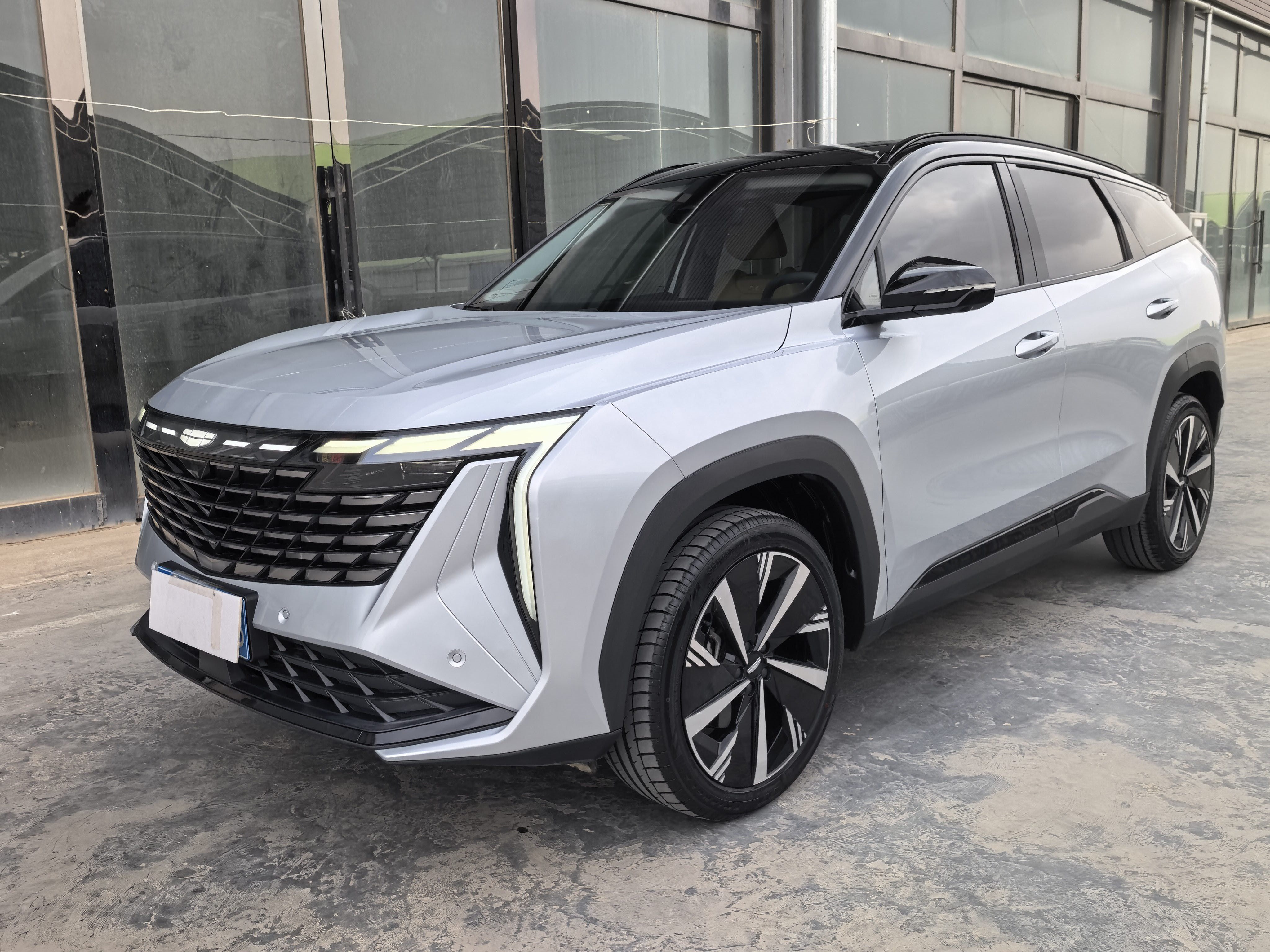 GEELY Boyue L 2023 صورة سيارة 
