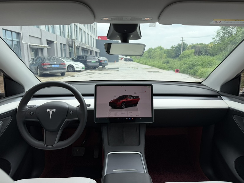 Tesla Model Y 2022 #6 Tesla Model Y 2022 car image #6