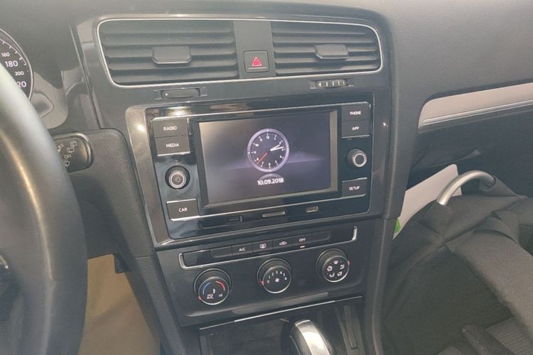 Volkswagen Golf 2018 #13 Volkswagen Golf 2018 car image #13