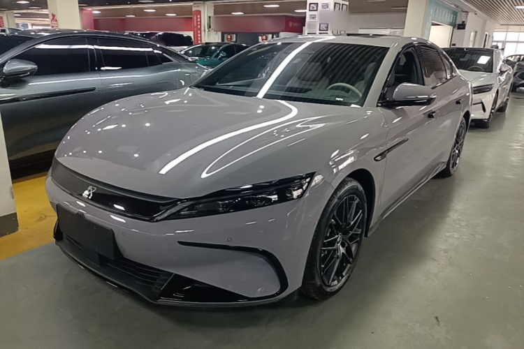2026 #2 2026 изображение автомобиля #2