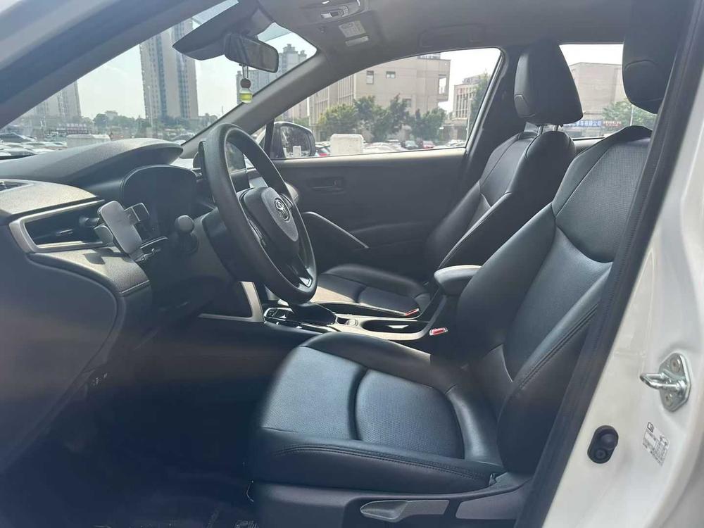 Toyota Corolla Cross 2023 immagine di auto #9