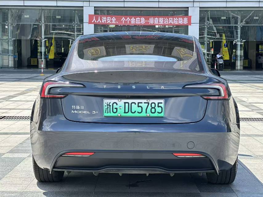 Tesla Model 3 2024 #4 Tesla Model 3 2024 car image #4