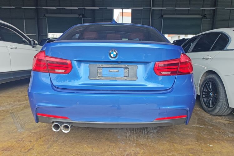 BMW 3 Series 2019 car image #6