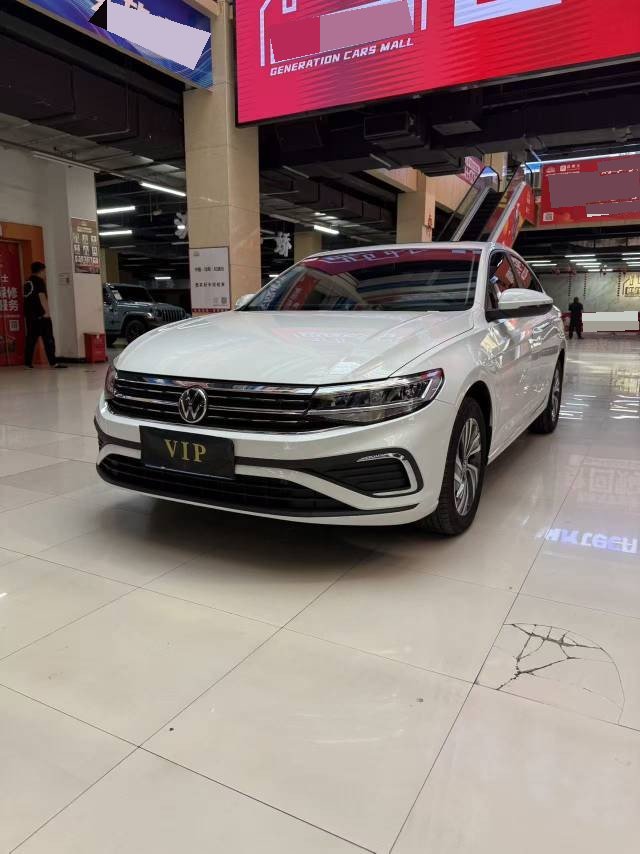 2026 immagine di auto 