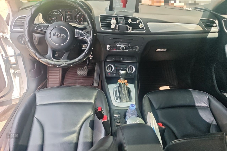 Audi Q3 2015 immagine di auto #11