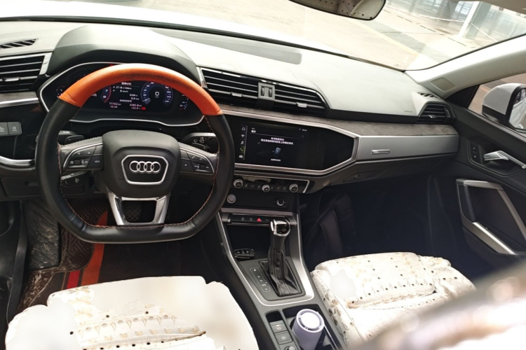 Audi Q3 2019 #11 Audi Q3 2019 car image #11