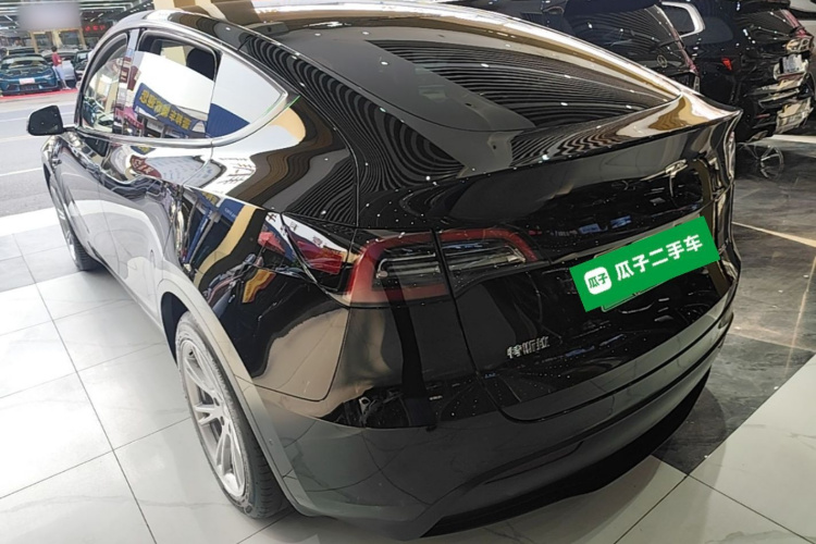 Tesla Model Y 2023 #7 Tesla Model Y 2023 immagine di auto #7