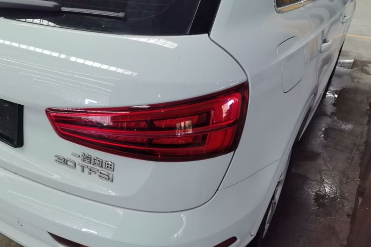 Audi Q3 2019 #8 Audi Q3 2019 car image #8