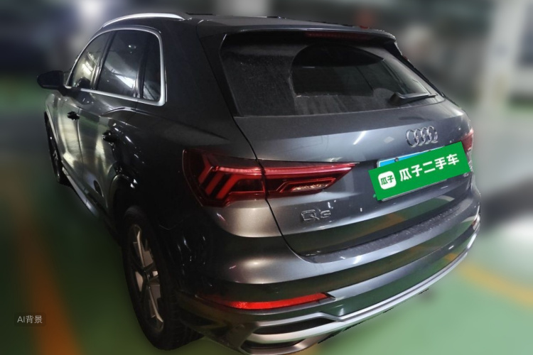 Audi Q3 2022 car image #5