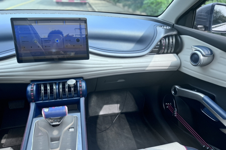 BYD Yuan Plus 2023 изображение автомобиля #10