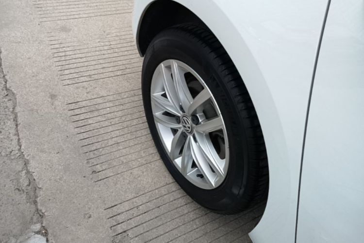 Volkswagen Golf 2019 #4 Volkswagen Golf 2019 car image #4