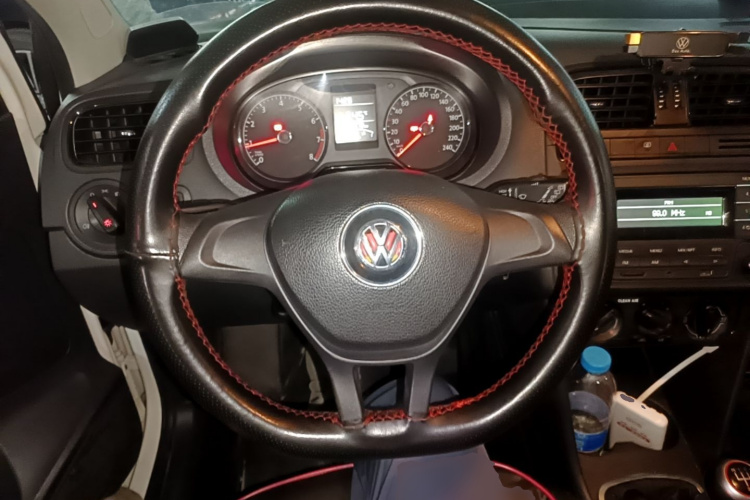 Volkswagen Polo 2016 #11 Volkswagen Polo 2016 car image #11