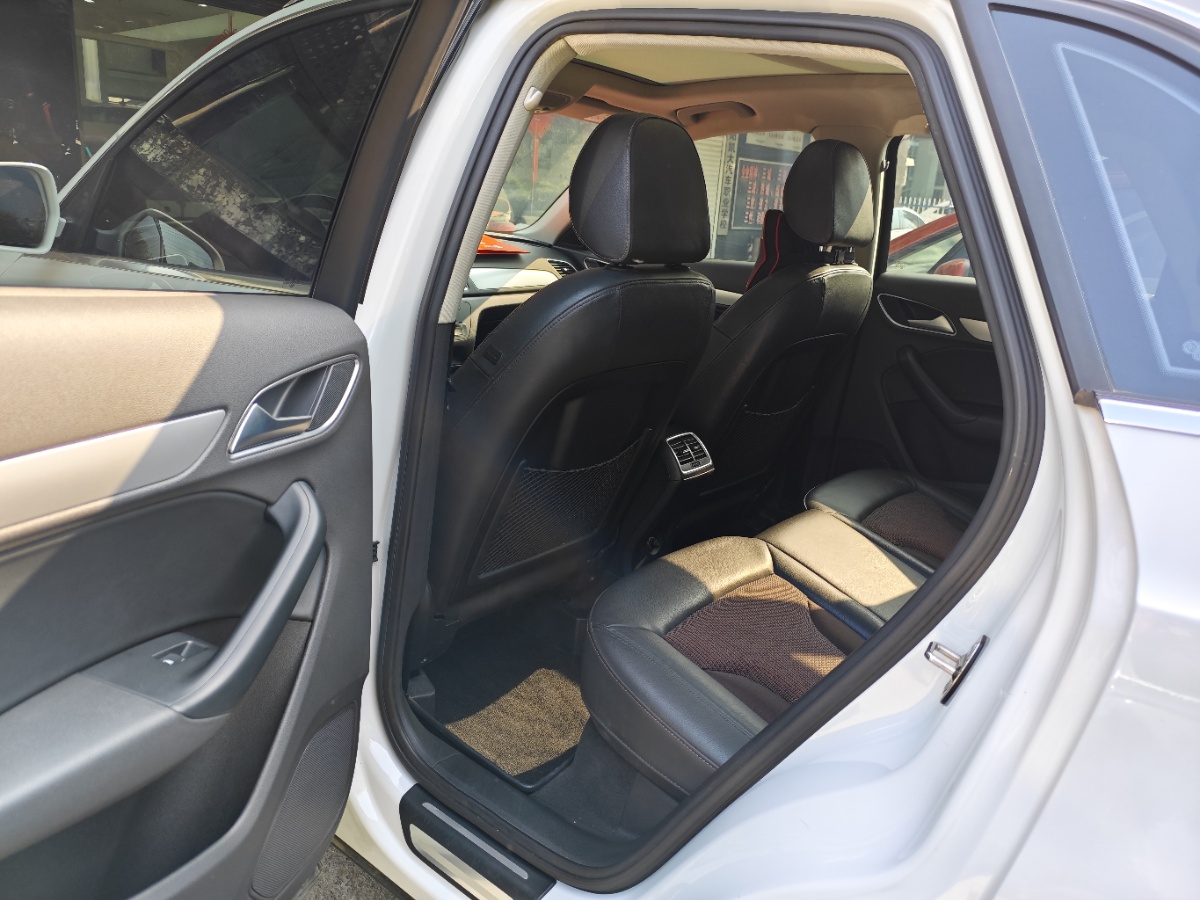 Audi Q3 2017 imagem de carro #6