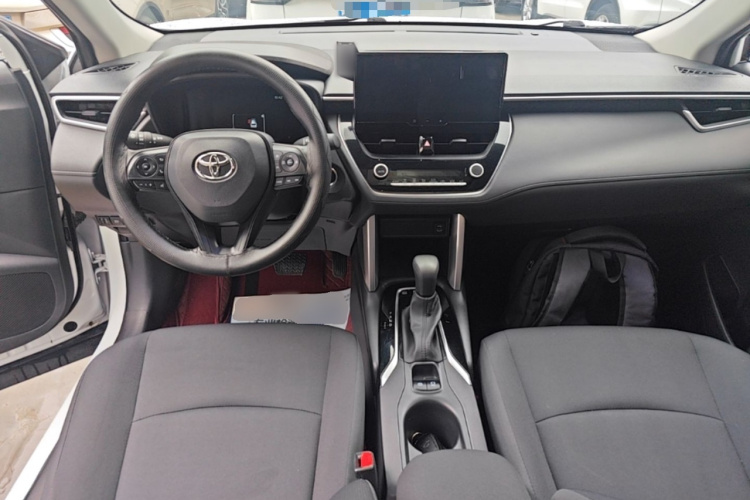 Toyota Corolla Cross 2025 car image #10