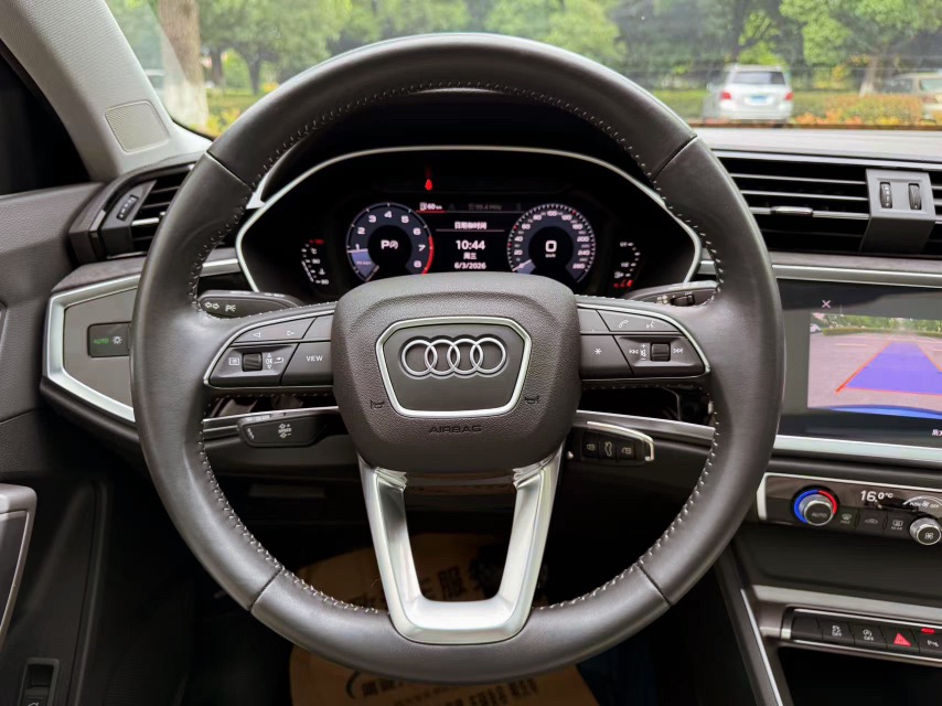 Audi Q3 2024 #9 Audi Q3 2024 car image #9