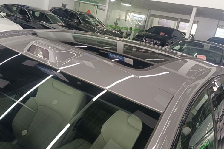 BYD Han 2025 car image #25