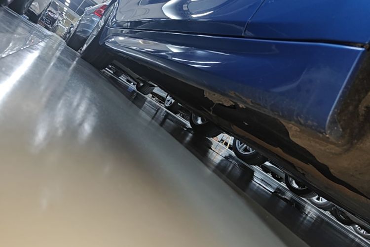 BMW 3 Series 2019 car image #26