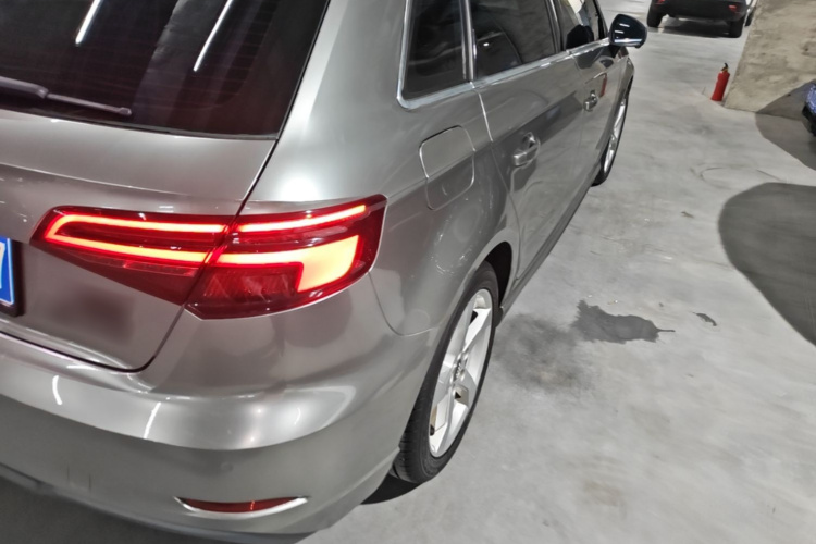 Audi A3 2019 car image #8