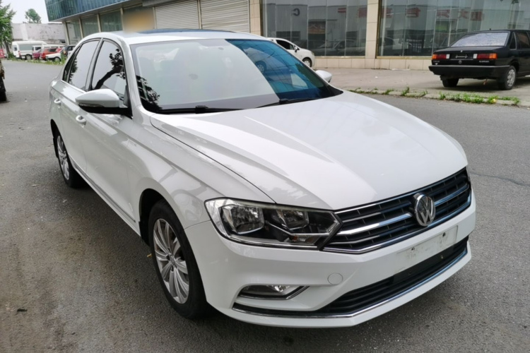 Volkswagen Bora 2017 car image #6