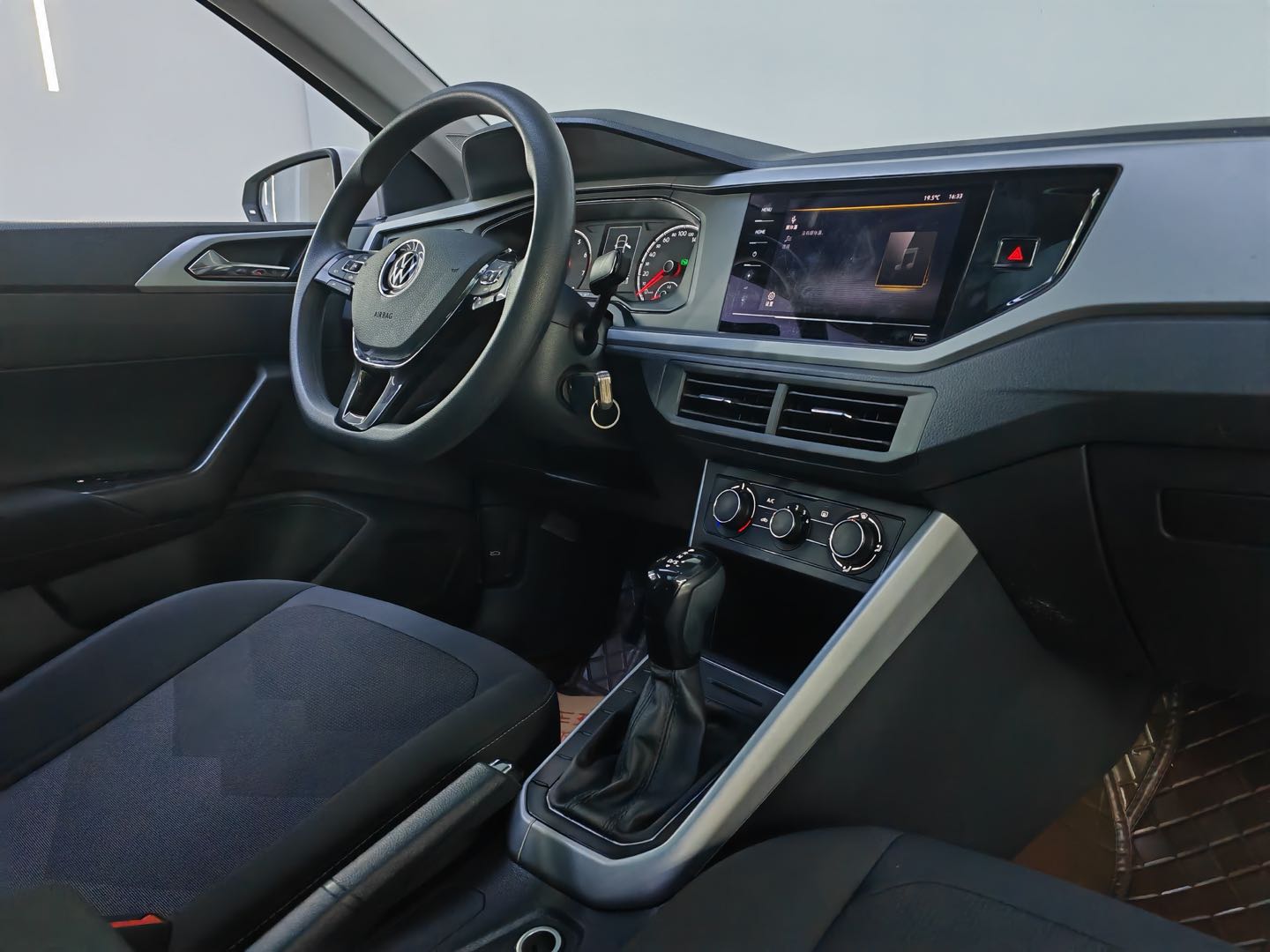 Volkswagen Polo 2021 #6 Volkswagen Polo 2021 car image #6