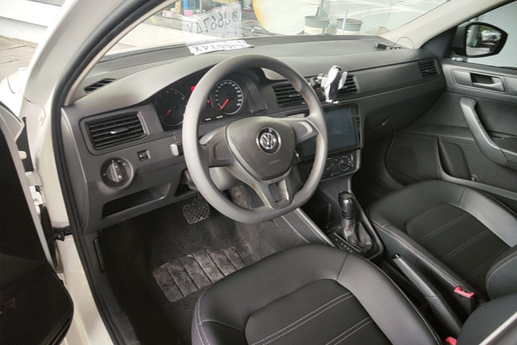 Volkswagen Santana 2018 #11 Volkswagen Santana 2018 car image #11