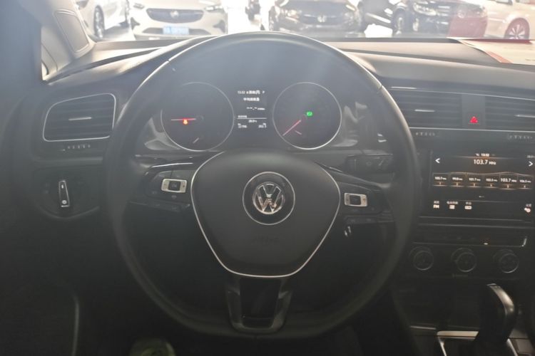 Volkswagen Golf 2019 #11 Volkswagen Golf 2019 car image #11