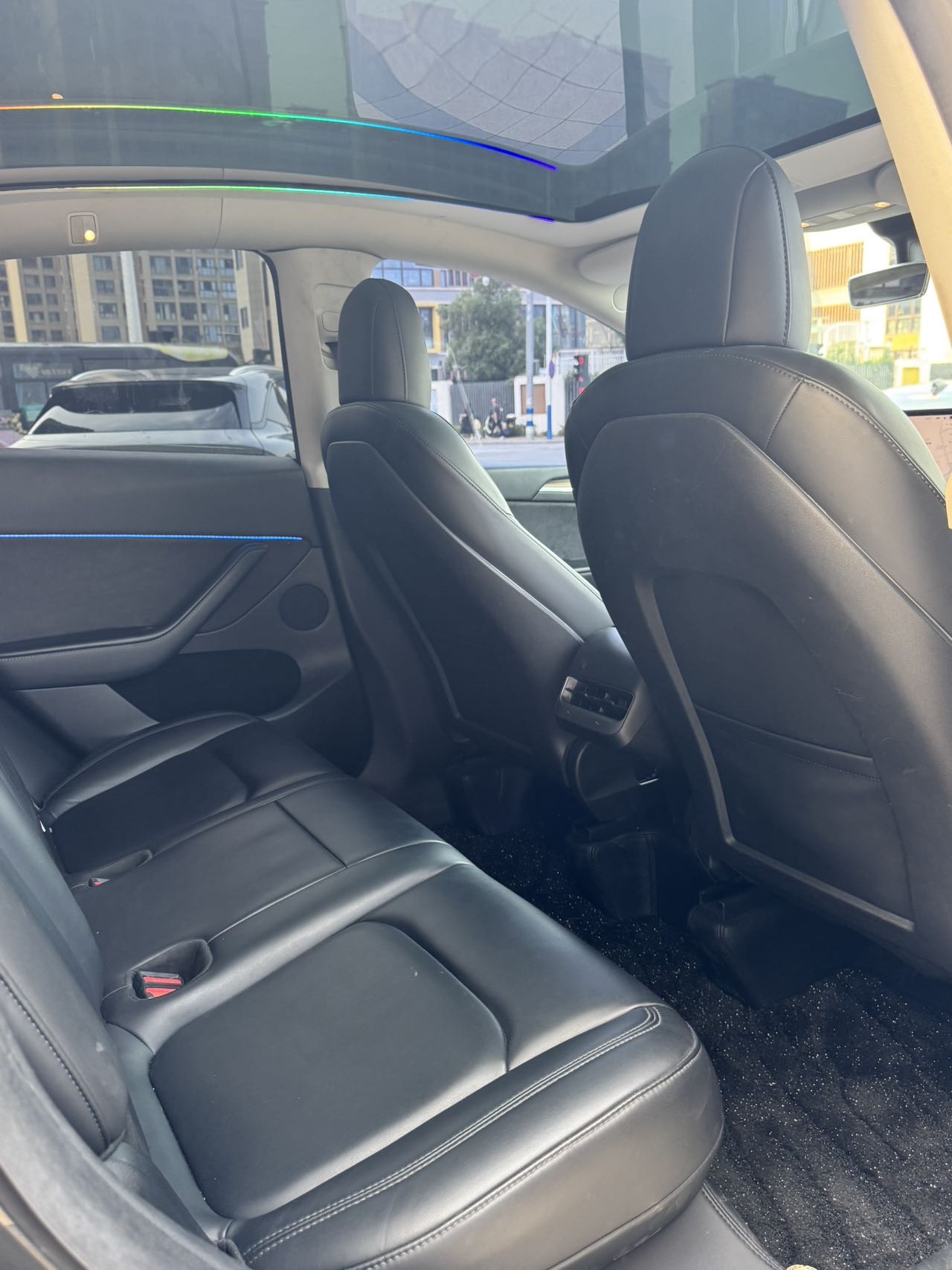 Tesla Model Y 2021 #4 Tesla Model Y 2021 car image #4