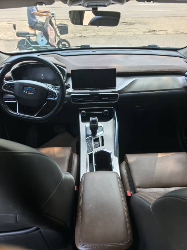 GEELY Coolray 2019 car image #6
