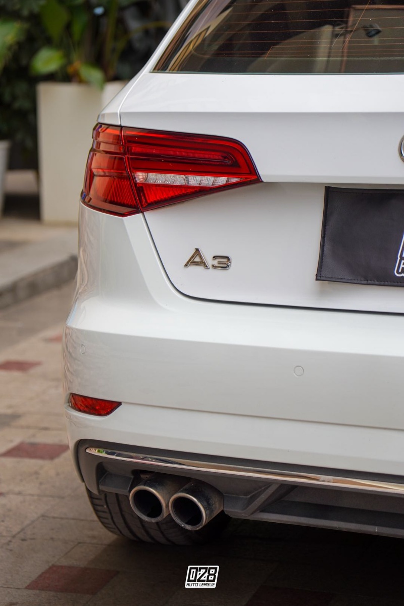 Audi A3 2018 car image #6