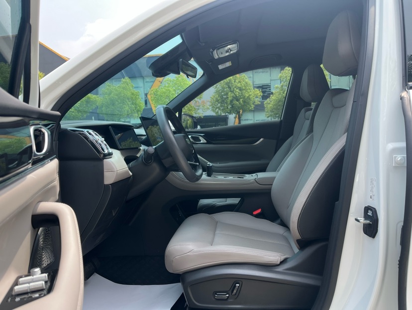 GEELY Boyue L 2025 imagen de coche #4