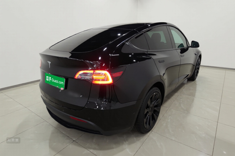 Tesla Model Y 2023 #7 Tesla Model Y 2023 car image #7