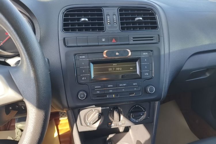 Volkswagen Polo 2018 #17 Volkswagen Polo 2018 car image #17