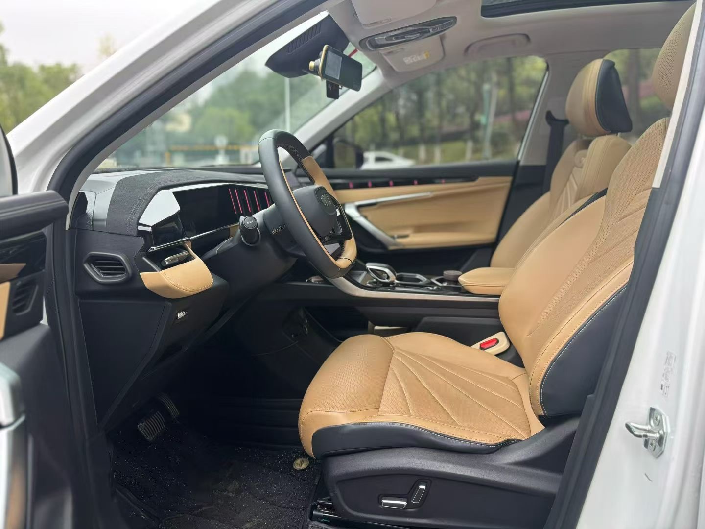 GEELY Boyue L 2024 #4 GEELY Boyue L 2024 صورة سيارة #4