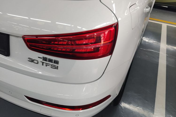 Audi Q3 2018 #8 Audi Q3 2018 car image #8