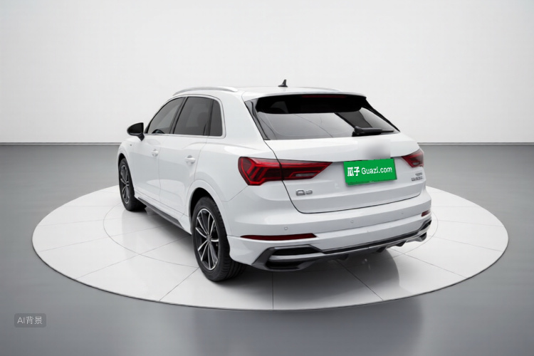 Audi Q3 2021 car image #5