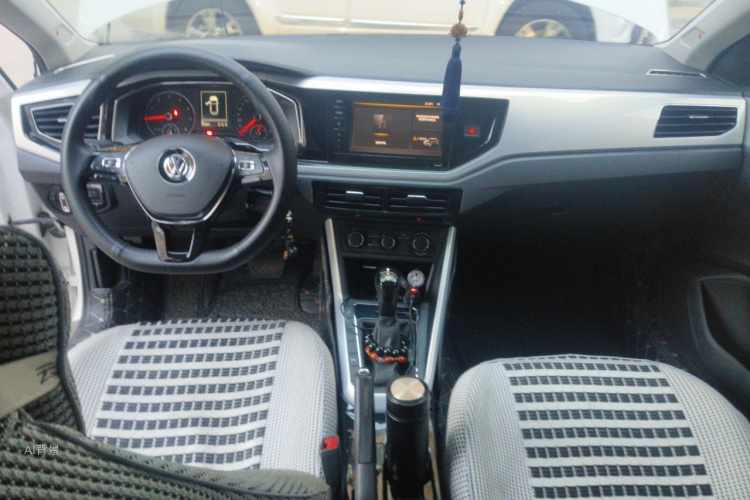 Volkswagen Polo 2019 #11 Volkswagen Polo 2019 car image #11