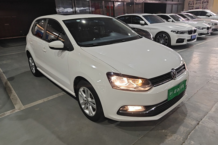 Volkswagen Polo 2019 car image #4