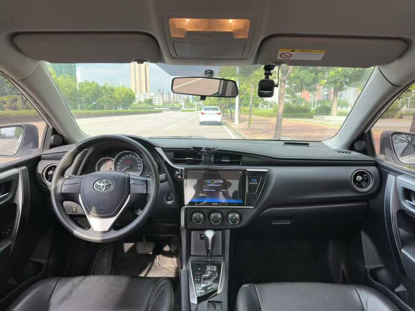 Toyota Corolla 2018 #6 Toyota Corolla 2018 car image #6
