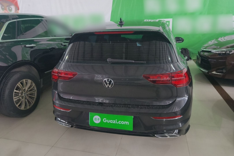 Volkswagen Golf 2023 car image #6