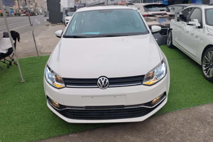 Volkswagen Polo 2018 car image #3