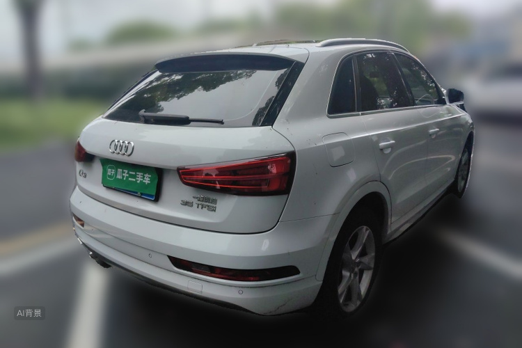 Audi Q3 2016 car image #7