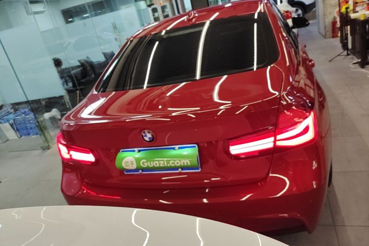 BMW 3 Series 2018 #6 BMW 3 Series 2018 car image #6