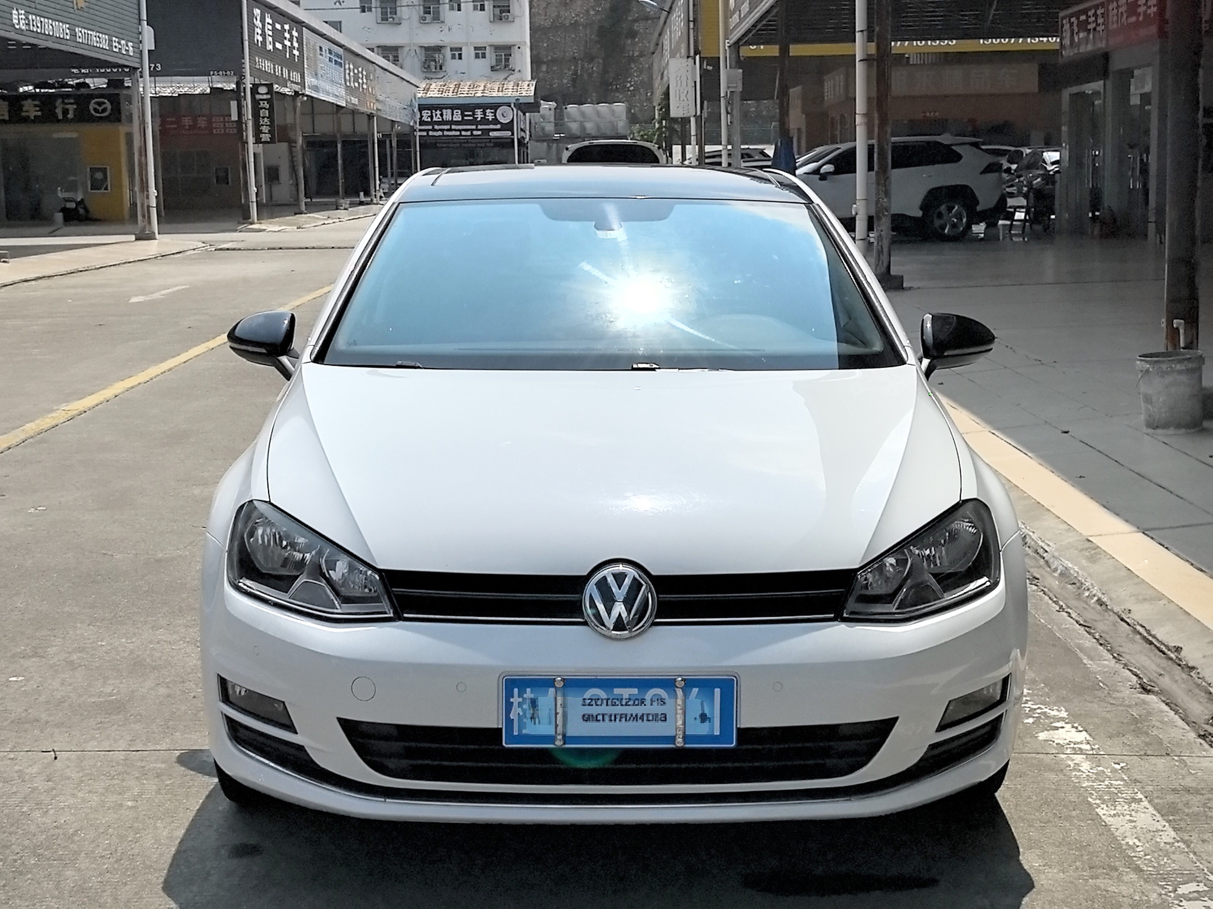Volkswagen Golf 2017 car image 