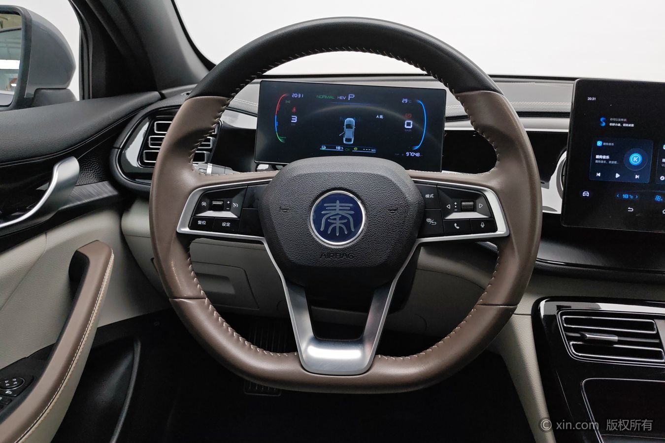 BYD Qin Plus 2023 immagine di auto #11